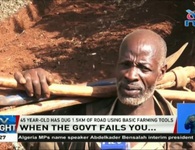 Phát ốm vì chờ đợi chính quyền, người đàn ông Kenya tự đào đường trong 6 ngày