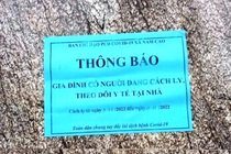 Kiểm điểm Trưởng thôn khóa trái cửa nhà dân để... phòng dịch