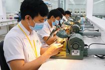 Thiếu thuốc, bệnh nhân phải tự đi mua, cách nào hoàn tiền?