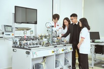 Nhiều trường đại học chi hàng chục tỷ đồng cấp học bổng để hút thí sinh