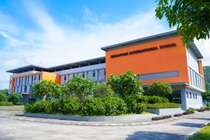 Nguyễn Hồng Thắm: Hành trình ấn tượng từ học bổng 100% đầu vào BUV đến công ty tư vấn hàng đầu thế giới