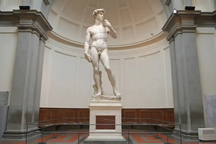 Vụ tượng David... "khiêu dâm", bảo tàng phản bác: "Tượng thanh khiết"