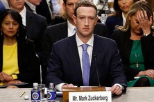 Mark Zuckerberg mất 19 tỷ USD vì những lùm xùm trong năm 2018