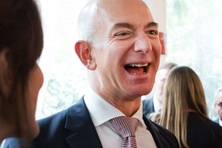 Thói quen hàng ngày khiến tỷ phú Jeff Bezos ngày càng thành công