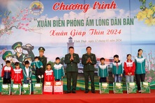 Quảng Ninh: Trên 110 tỷ đồng tặng quà đối tượng chính sách dịp Tết