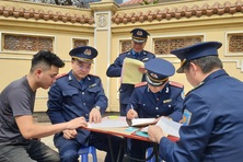Thanh tra GTVT Hà Nội xử lý xe vận tải hàng hóa hoán cải chở hàng kèm khách