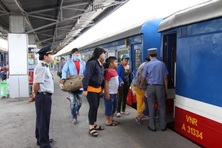 Chạy thêm đôi tàu Thống nhất SE11/SE12 và giảm giá đến 30%