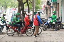 Cung cầu lao động vẫn lệch pha