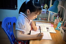 Hiểm họa “tiền mất tật mang” từ lớp tiền tiểu học trên mạng