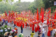 Triệu trái tim hướng về đất Tổ