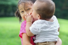 Đề phòng các bệnh cho trẻ ngày nắng nóng
