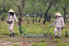 Những bóng hồng “đi săn tử thần”