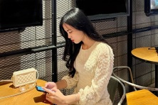 Gen Z “vào đời” thời điểm khó khăn, gồng mình làm nhiều nghề tay trái