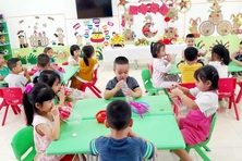 Lộ trình trẻ em mầm non 5 tuổi toàn quốc được miễn học phí