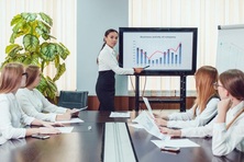 Phụ nữ vẫn còn gặp nhiều rào cản khi phát triển kinh tế số