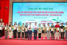 Trao giải Cuộc thi trắc nghiệm trực tuyến “Tìm hiểu về Bảo vệ môi trường”