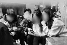 Thuốc lá điện tử: Bộ Y tế đề xuất cấm, Bộ Công Thương muốn thí điểm quản