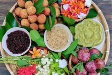 Vì sao Tết Đoan Ngọ nhất định phải ăn cơm rượu nếp, bánh gio, quả chua?