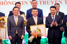 Báo Dân trí: Lan tỏa nhân ái, khát vọng hùng cường