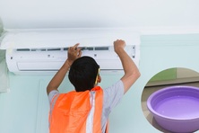 Đặt chậu nước trong phòng điều hòa không có tác dụng như nhiều người nghĩ