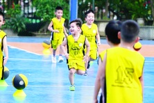 Mùa hè: Cơ hội để cha mẹ giúp trẻ béo phì giảm cân