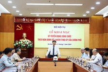 Bộ Nội vụ tuyển dụng công chức từ nguồn sinh viên tốt nghiệp xuất sắc