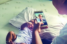 Cẩn trọng khi đăng ảnh trẻ em lên mạng xã hội
