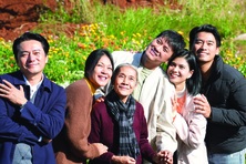Cha mẹ cần phải làm gương về lòng hiếu thảo