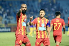 Cầu thủ bị nợ lương, có đội bóng lên đến hàng chục tỷ đồng và hệ lụy