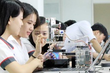 Thách thức từ nghịch lý ngành học "khát" nhân lực khó tuyển sinh