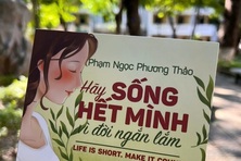 Không ngừng nỗ lực, không ngừng yêu thương và không ngừng sống