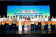 Dạy những gì doanh nghiệp, thị trường lao động và xã hội cần