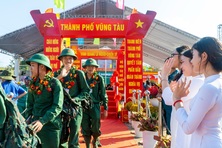 Kiến nghị công dân đỗ đại học, cao đẳng vẫn phải đi nghĩa vụ quân sự trước