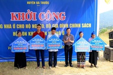 Đồng loạt khởi công xây nhiều nhà ở cho hộ nghèo, gia đình chính sách
