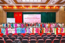 Phụ nữ ngành LĐ-TB&XH: Luôn khỏe, đẹp để giỏi việc cơ quan, đảm việc nhà