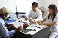 Công bằng, bình đẳng trong tiếp cận dịch vụ phòng, chống HIV/AIDS