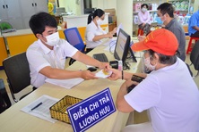 Hà Nội: Chi trả lương hưu, trợ cấp bảo hiểm xã hội qua hai hình thức