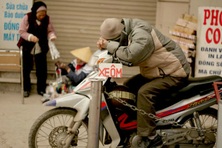 Đề xuất người hành nghề xe ôm phải có thẻ hoạt động vận chuyển