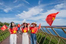 Cùng KOL tạo trào lưu “lấy cái đẹp dẹp cái xấu”