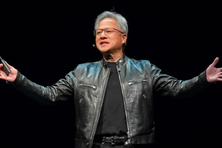 Tỷ phú Jensen Huang lần đầu được tăng lương sau một thập kỷ