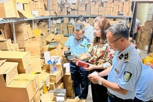 Quyết “xóa sổ” hàng giả từ chợ đến sàn thương mại điện tử