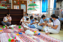 Những “mẹ mìn” ở mái ấm Hoa Hồng lĩnh án