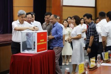 Bộ Nội vụ ủng hộ 1 tỷ đồng giúp đồng bào khắc phục hậu quả bão lũ