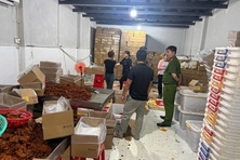 Cảnh báo nguy cơ mất an toàn thực phẩm dịp tết