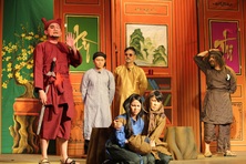 Sân khấu kịch cần đầu tư chuyên sâu để “hút” khán giả