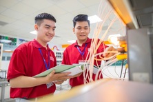 Đi làm sớm, “nợ” chuẩn ngoại ngữ khiến sinh viên ra trường muộn