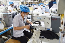 Tiếp sức cho doanh nghiệp bằng chính sách thuế