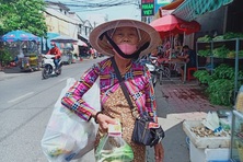 Mở rộng lưới an sinh để người già bớt nỗi lo mưu sinh