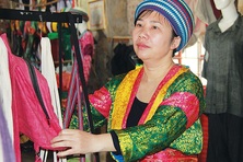 Dệt nên những đổi thay từ sợi lanh trên cao nguyên đá
