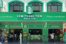 Hanoi's iconic Trang Tien ice cream shop to close after 70 years